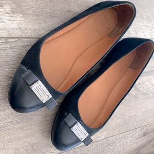 Marc Jacobs black flats
